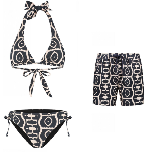 Abstrakt, Schwarz, Mutter und Sohn in Bikinis/Badehosen