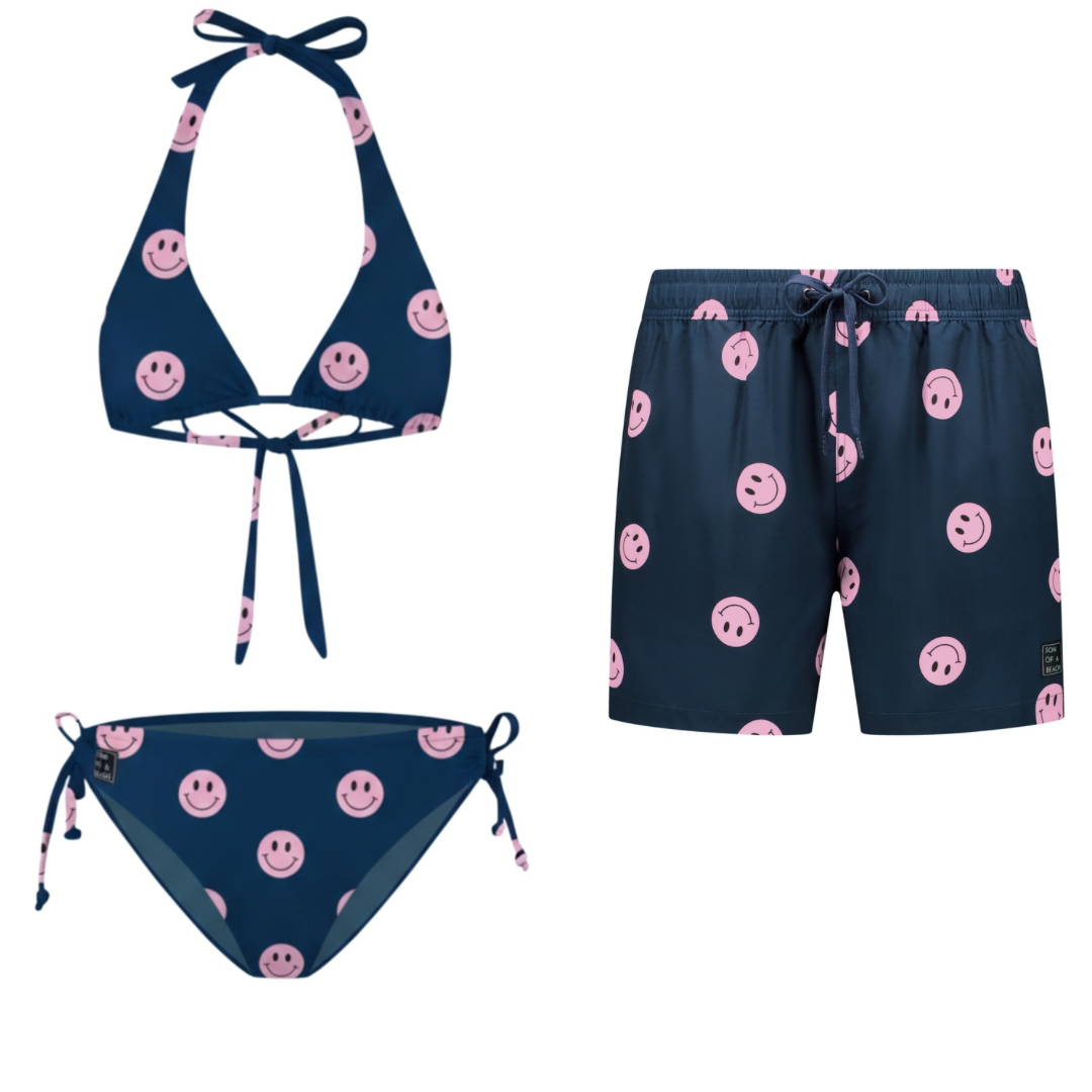 Smiley, Blau, Mutter und Sohn im Bikini/Badehose